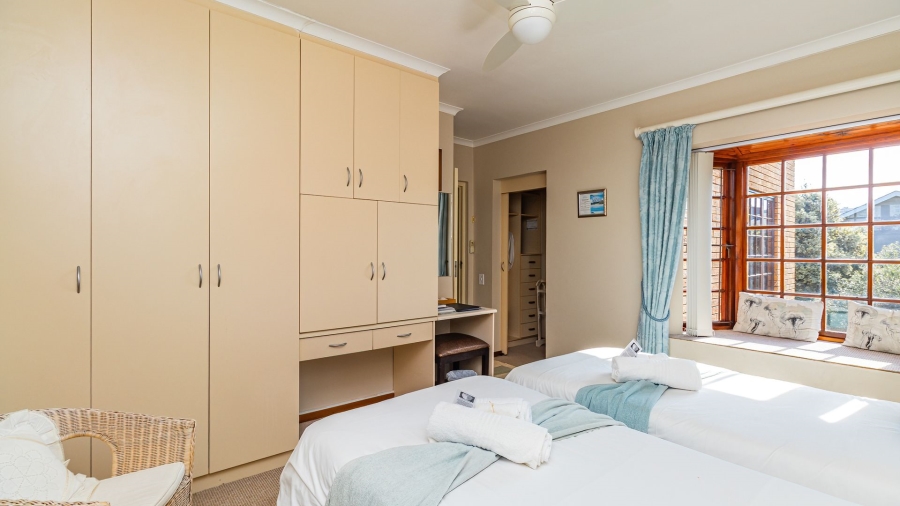 6 Bedroom Property for Sale in Seaside Longships Western Cape